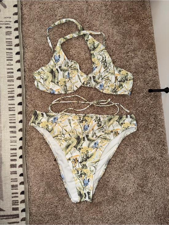 Abercrombie & Fitch Other - Abercrombie Floral Halter One-Piece Swimsuit in Yellow & Green
